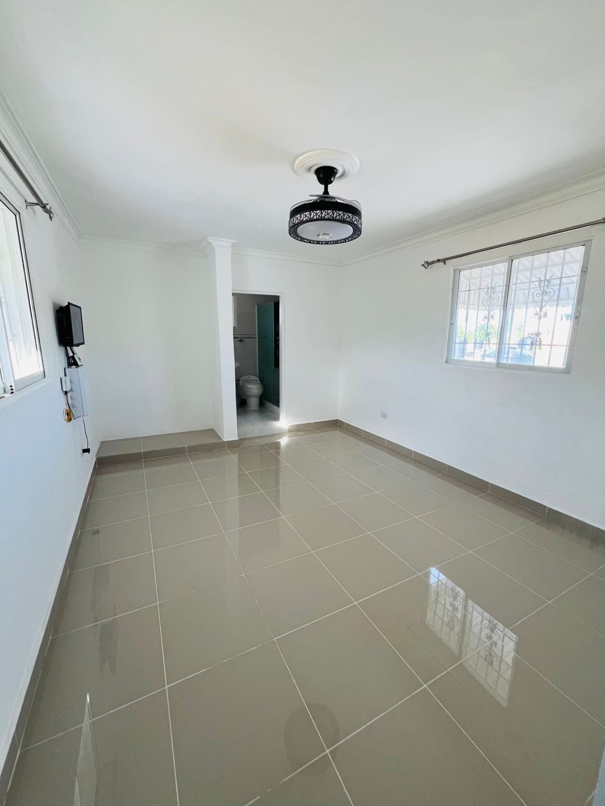 apartamentos - Casa en venta próximo a la Charles 6