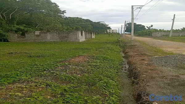solares y terrenos - Terreno en venta - Villa Mella 9