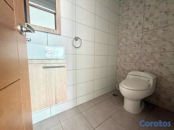 apartamentos - vendo en el millón piso 4 tres habitaciones 2.5 baños dos parqueos balcón  6