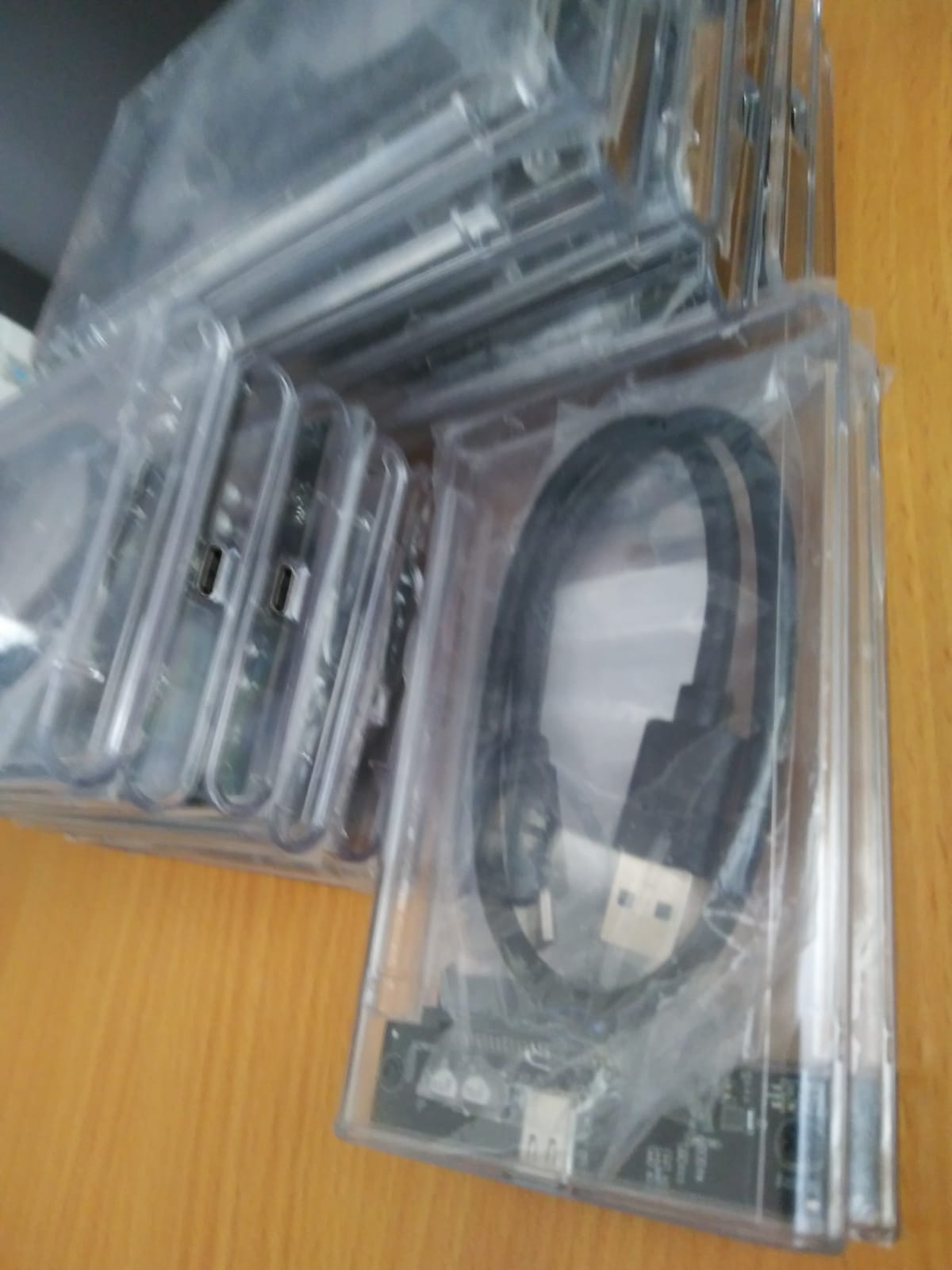 computadoras y laptops - Enclouser 2.5 Pulgadas Para Disco Duros SATA a USB 1