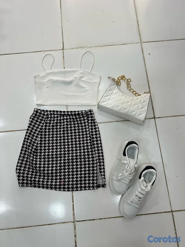 ropa para mujer - Venta de Caja de Ropa de Hombre y de Mujer incluye zapatos , tenis , Tacones  4