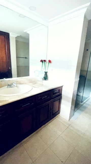 apartamentos - Ven y disfruta de este apartamento con vista al parque Mirador en Bella Vista  9