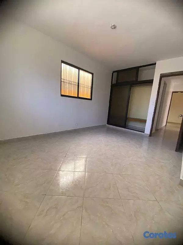 casas - Hermosa casa en el Sector  lLucerna  2