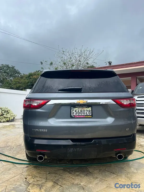 jeepetas y camionetas - ChevroletTraverse año 2021 5