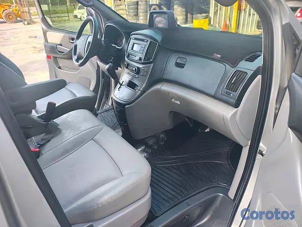 jeepetas y camionetas - hiunday grand starex 2020 3
