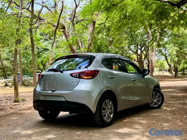 carros - ramgautoimport Mazda Demio SkyActive año 2020 5