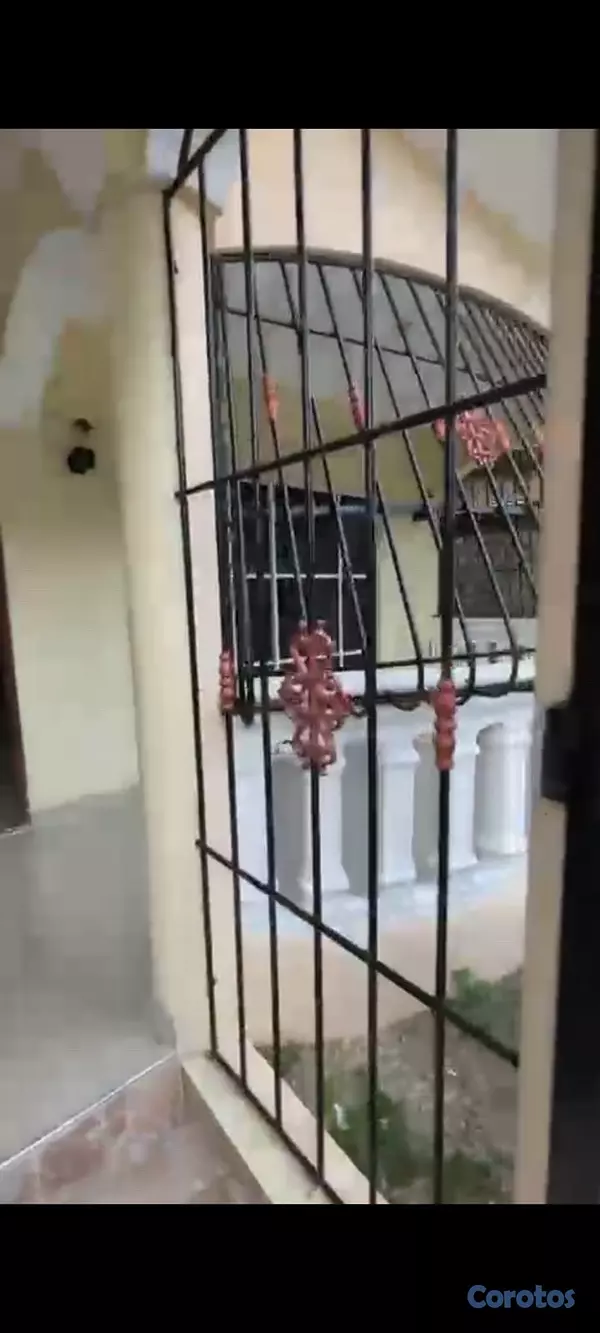 casas - Casa en Venta en San Cristóbal – Excelente Ubicación y Lista para Mudarse 4