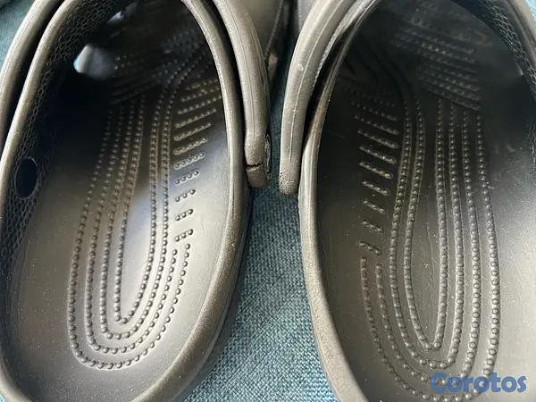 ropa y zapatos - Crocs originales 5