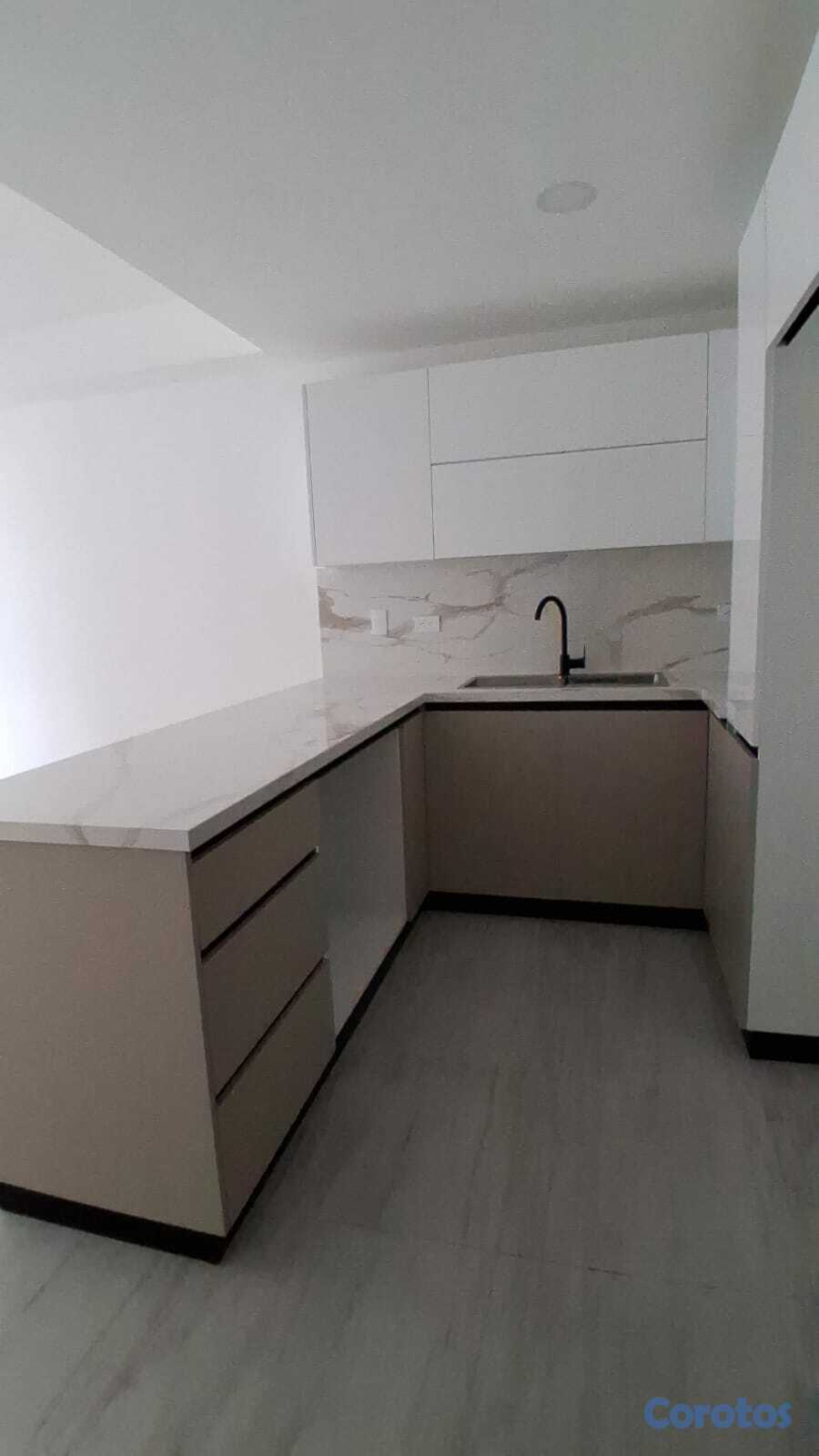 apartamentos - Alquilo Apartamento Evaristo Morales Precio 800 US 6