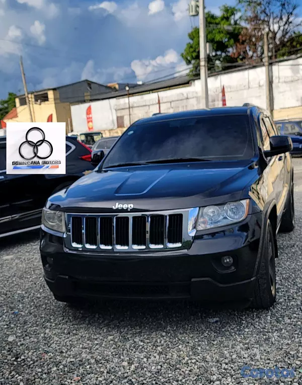 jeepetas y camionetas - JEEP GRAND CHEROKEE LAREDO 2012 2