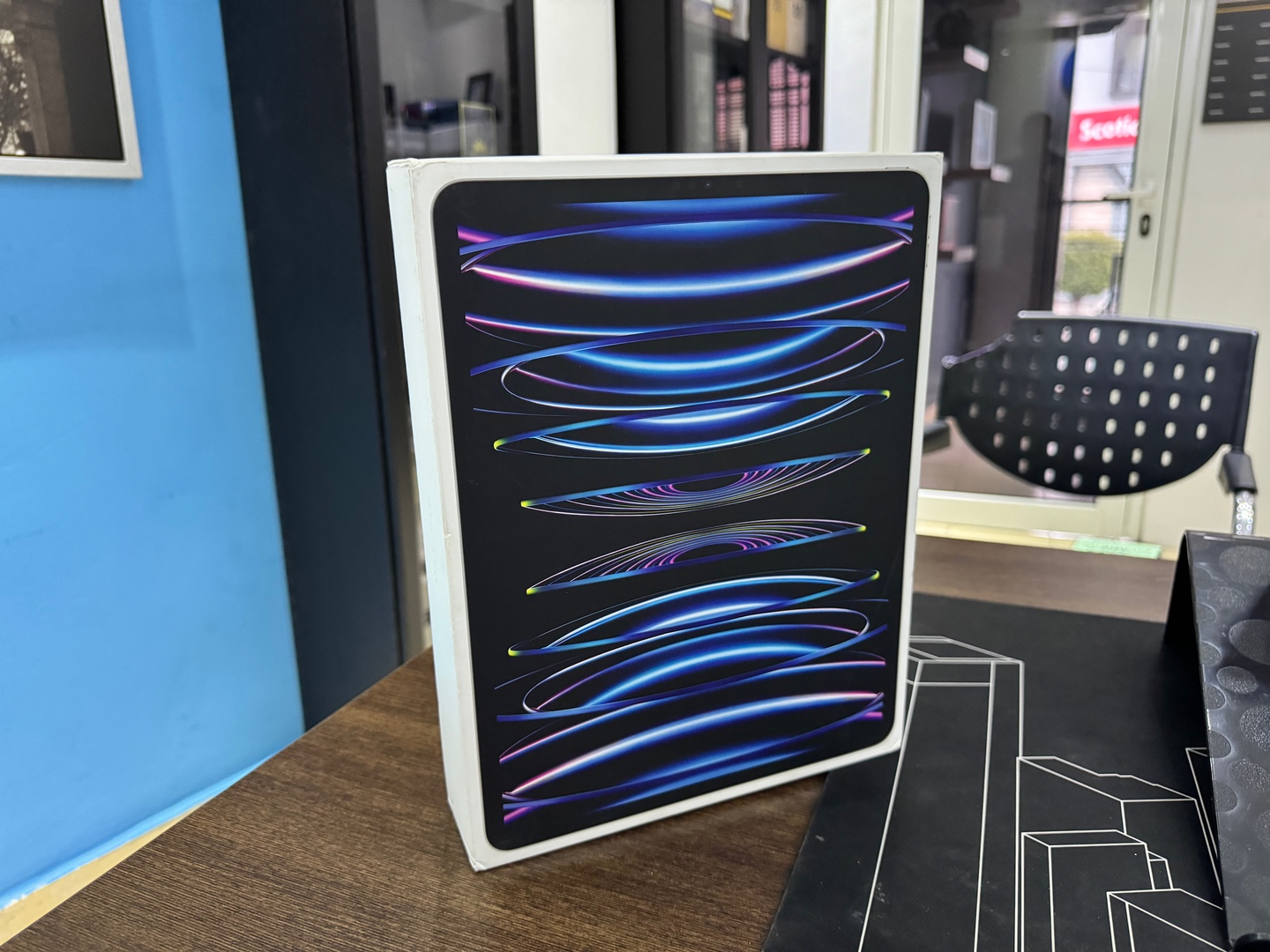 celulares y tabletas - iPad Pro 12.9 inch 512GB SSD | M2 Apple Chip | 8GB RAM Silver Nueva $ 60,500 NEG