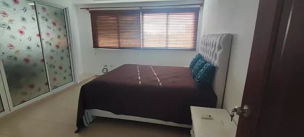 apartamentos - Se alquila apartamento  semiamueblado en Gazcue 5