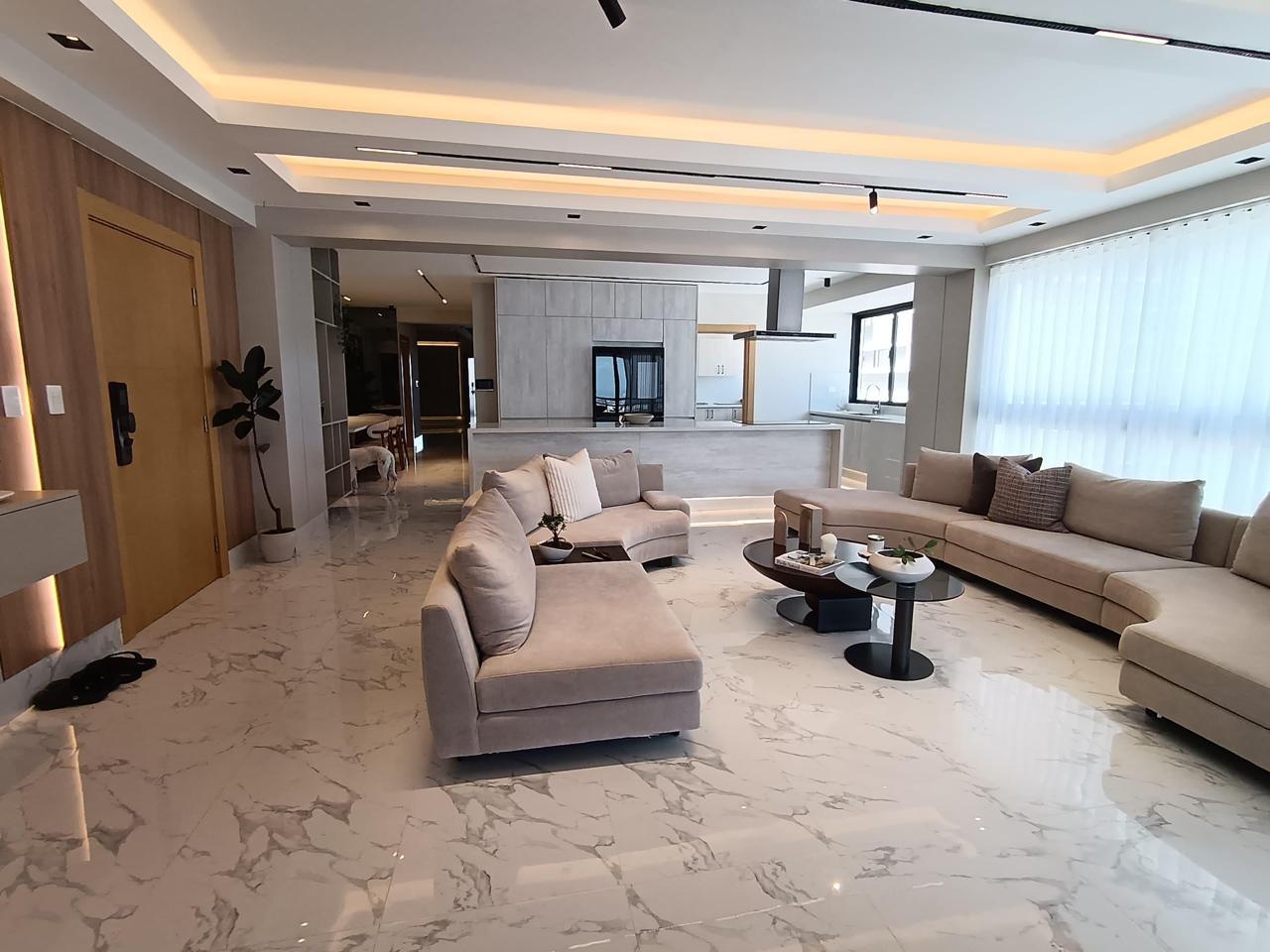 apartamentos - Vendo piso alto urbanización real tres hab con bañ 4