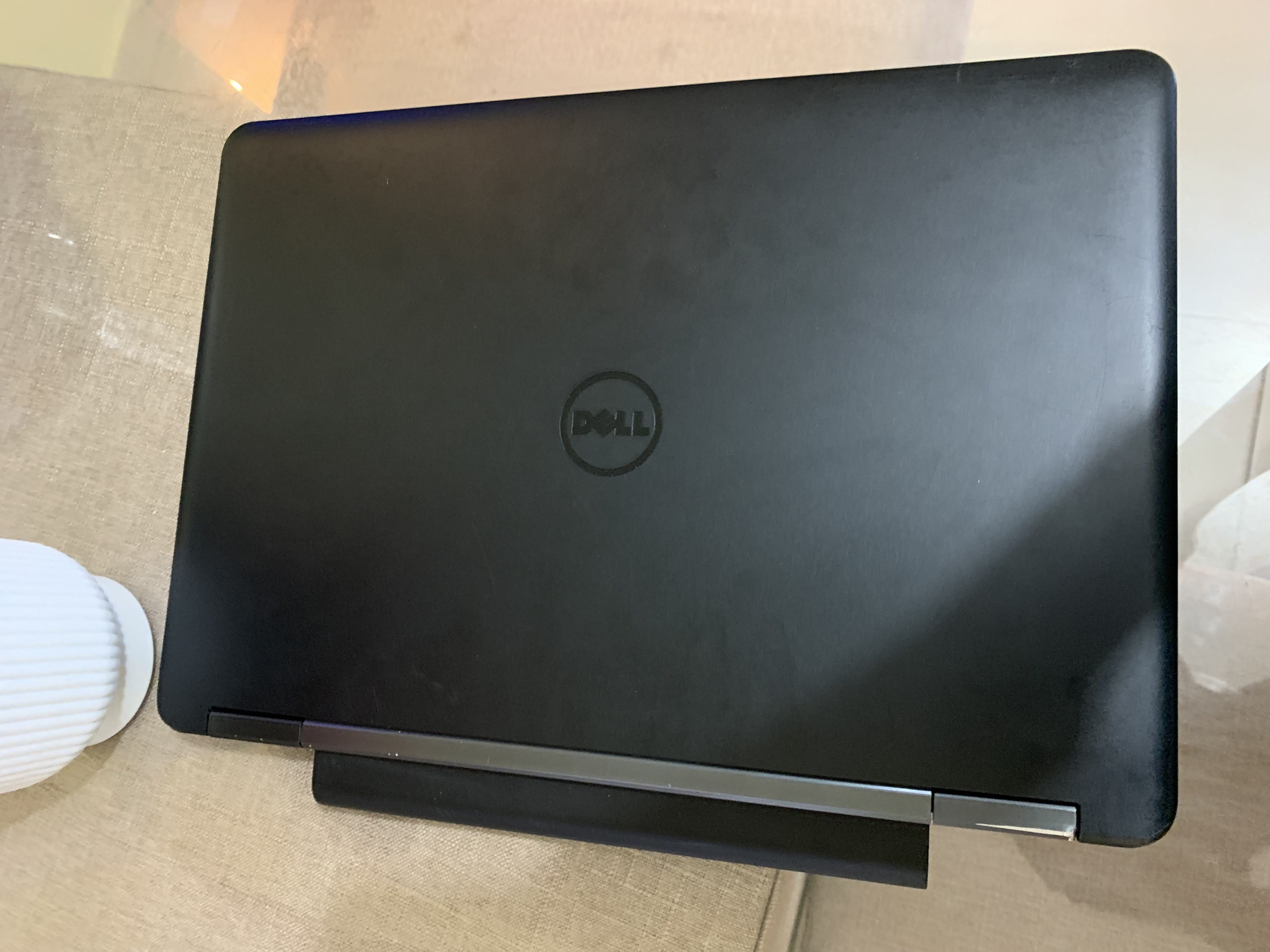 computadoras y laptops - Lapto DELL LATITUDE  2