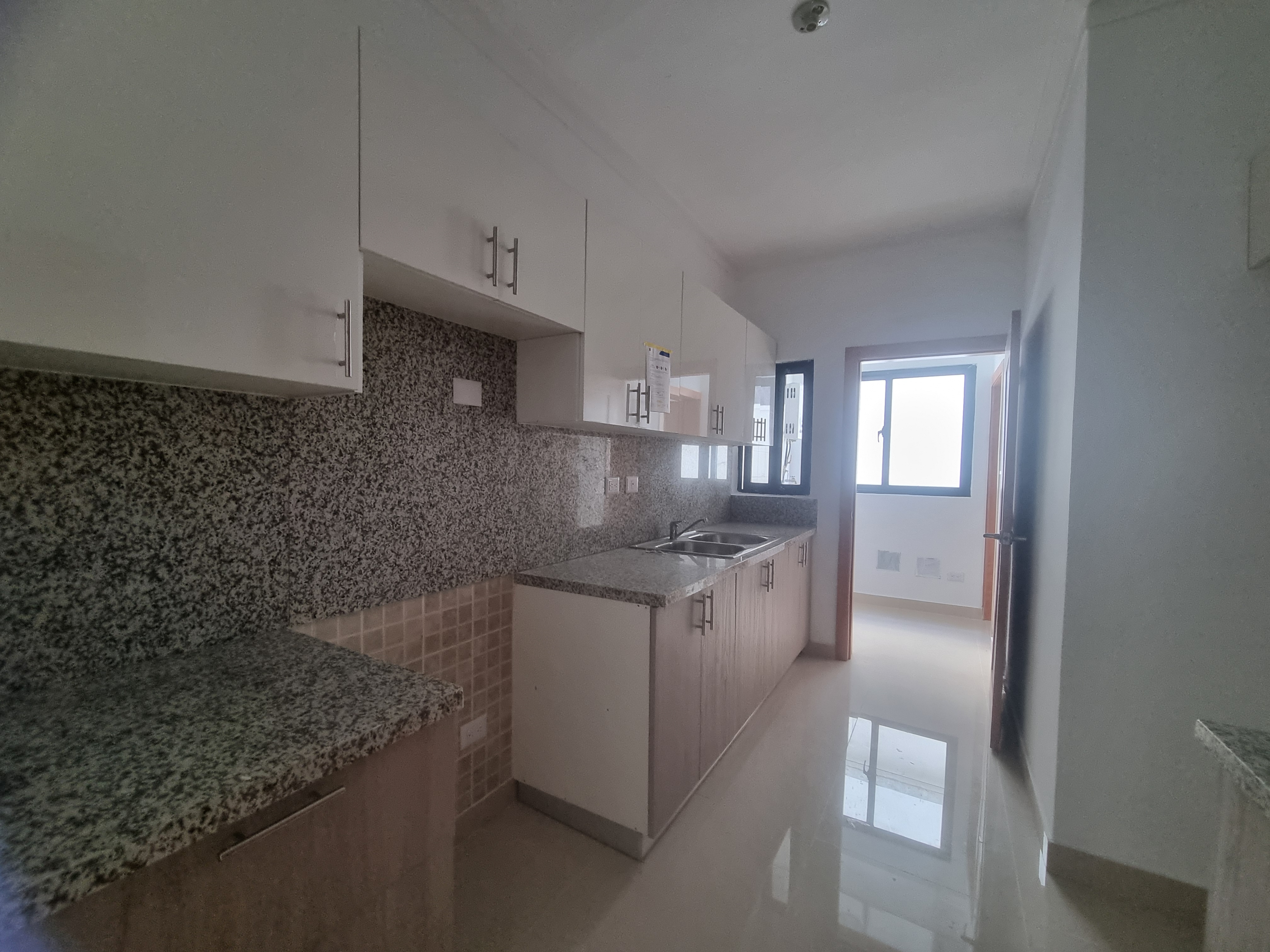 apartamentos - Alquiler apartamento de 2 hab, Nuevo en Serralles 4