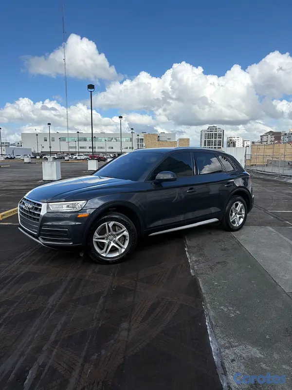 jeepetas y camionetas - Audi Q5 2018 Quattro Premium Plus 2.0T (Mantenimie 7