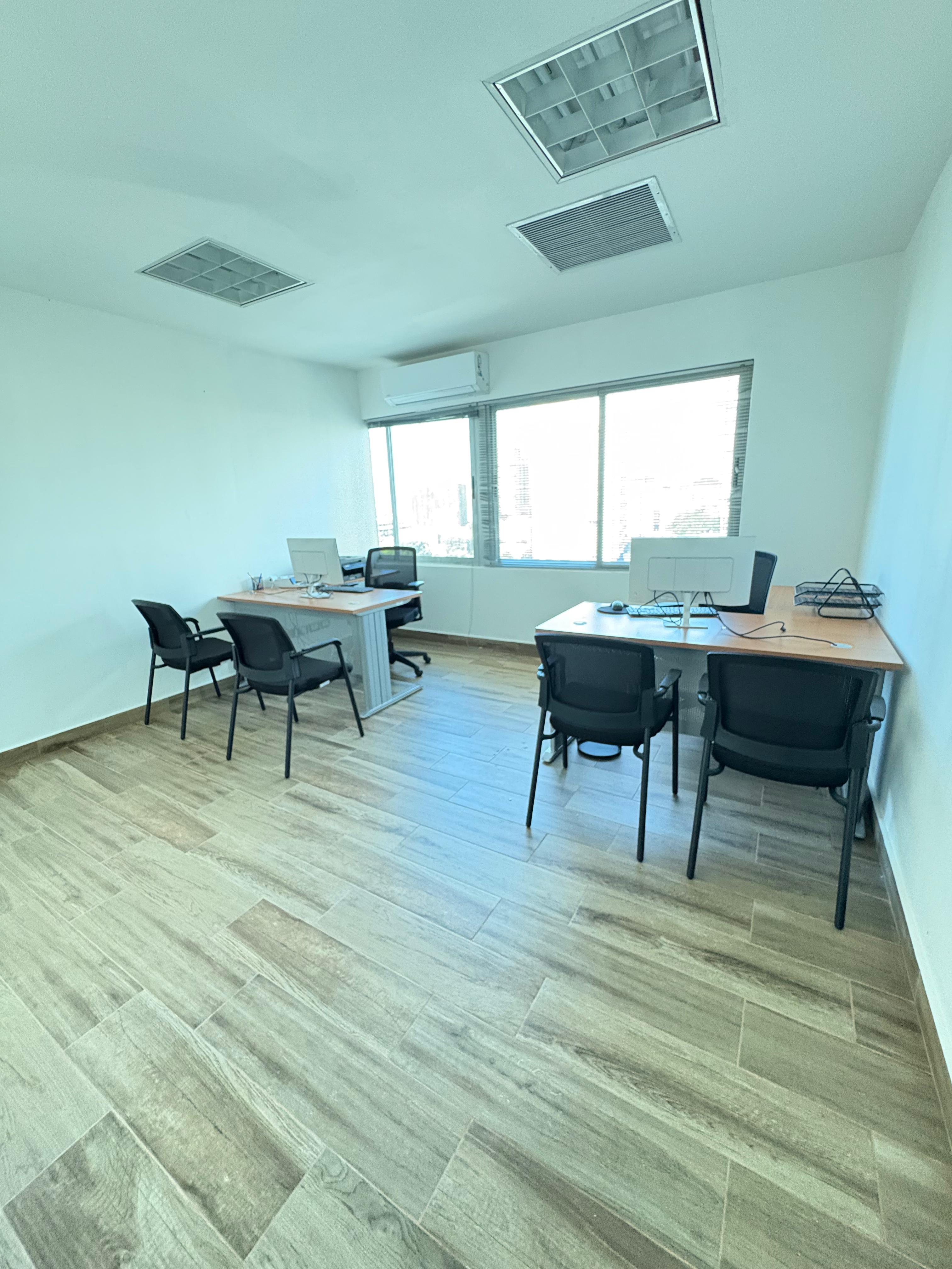 oficinas y locales comerciales - ALQUILO Local en La Esperilla Torre adminitrativo