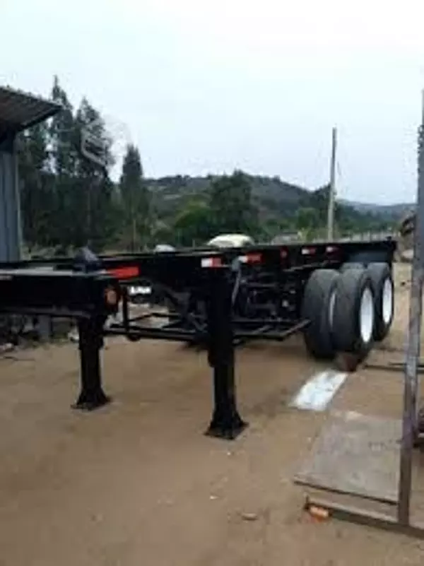 otros vehiculos - Contenedores Y Chasis Compro  7
