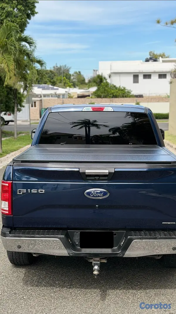jeepetas y camionetas - Ford F150 XLT 2016 tracción trasera 4X4 Doble cabi 3