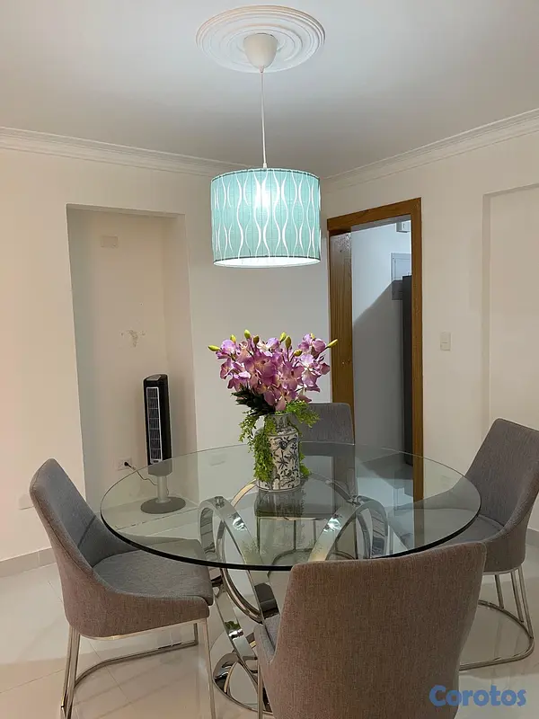 muebles y colchones - Mesa de comedor de lujo con tope de cristal y base niquelada – 4 sillas 2