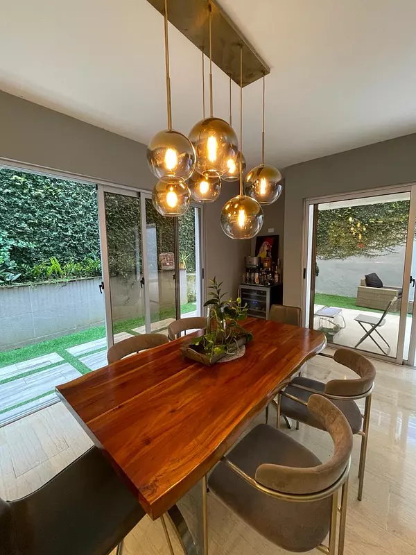 casas - Casa en Venta, Cuesta Hermosa II USD 300,000   2