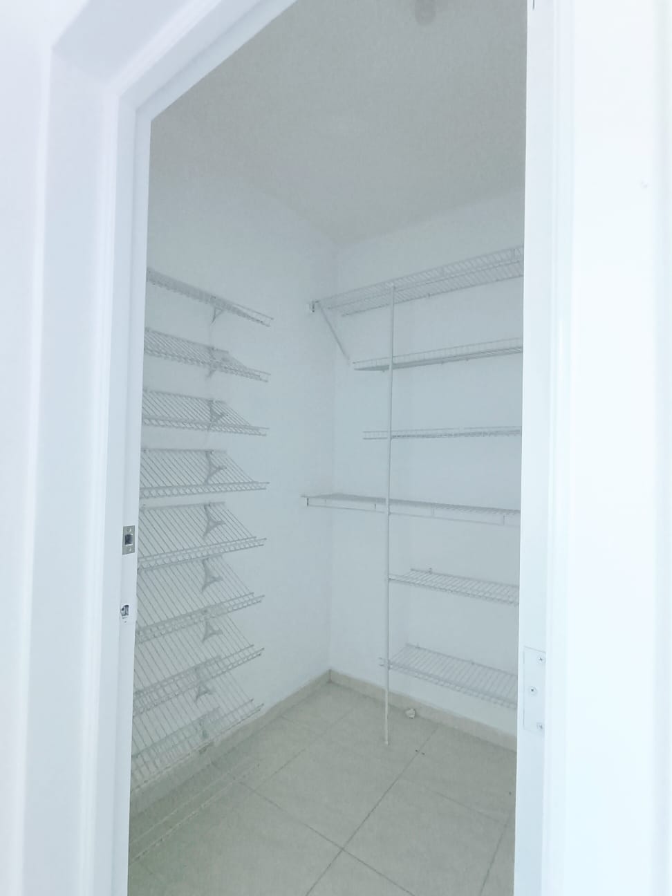 apartamentos - VENTA  DE AMPLIO APARTAMENTO  EN LA ESPERILLA  4