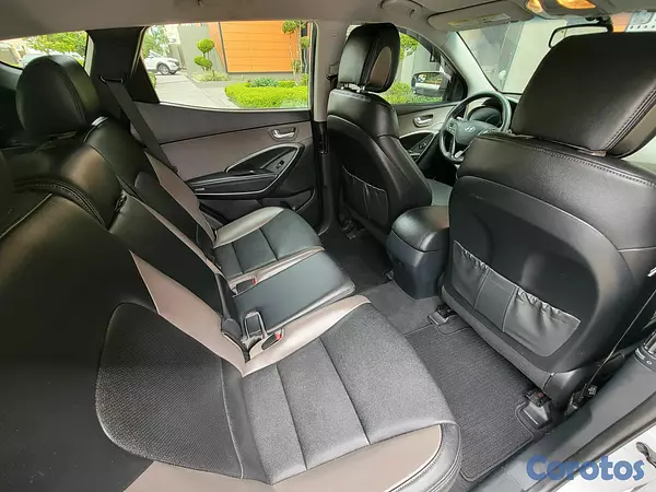 jeepetas y camionetas - Hyundai Santa Fe Sport  6