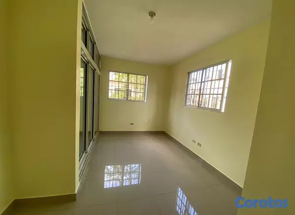 casas - Venta de casa de 2 niveles en charles de Gualle 8