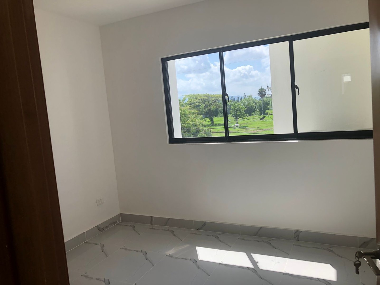 apartamentos - Apartamento Completamente Nuevo en Los Rieles, 3er Nivel  5