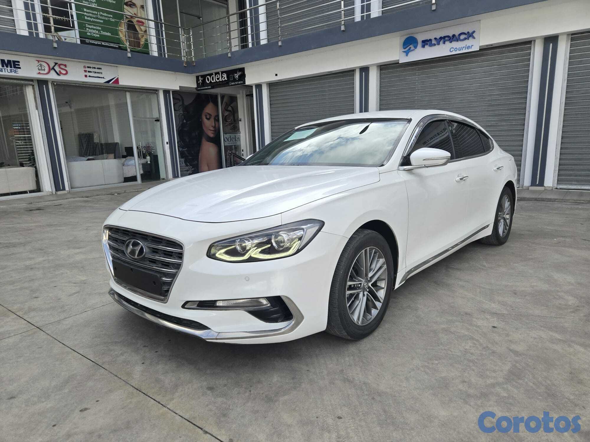 carros - HYUNDAI GRANDEUR 2018 BLANCO 11