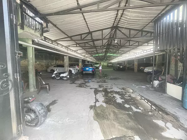 oficinas y locales comerciales - Venta de nave comercial  3