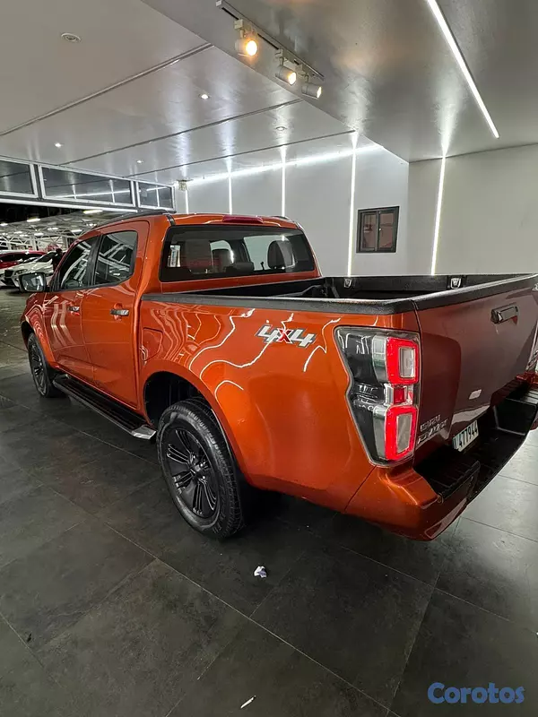 jeepetas y camionetas - Isuzu DMAX 2024 5