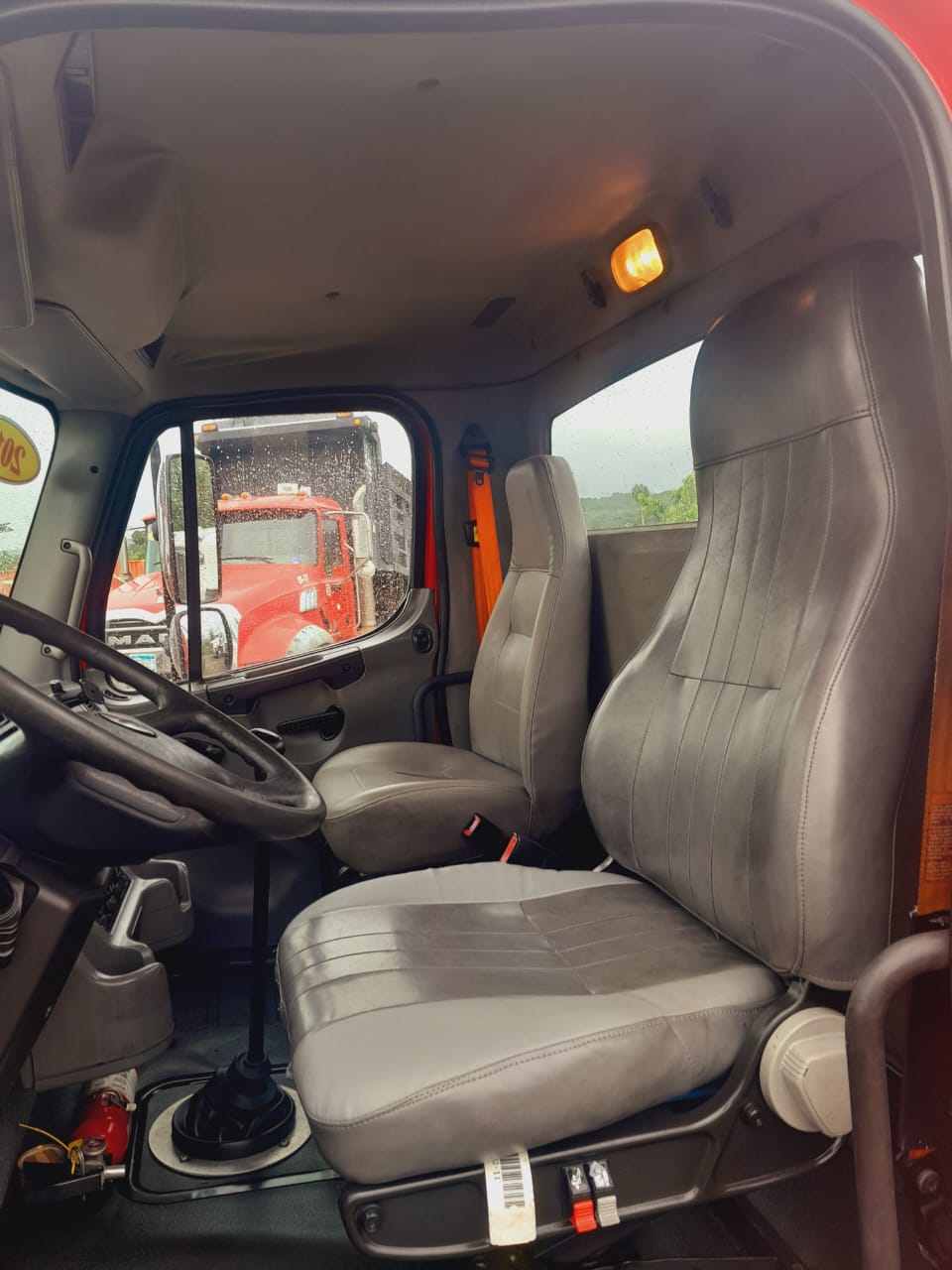 camiones y vehiculos pesados - FREIGHTLINER  AÑO 2013 1