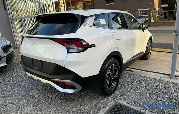 jeepetas y camionetas - 2023 Kia Sportage  6