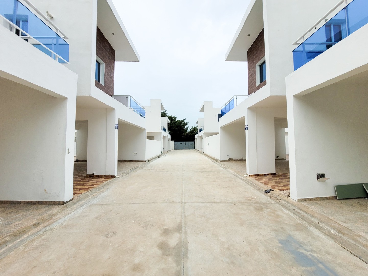 casas - Casas proyecto cerrado, con piscina y Gym, terminadas, con su titulo, exclusivas