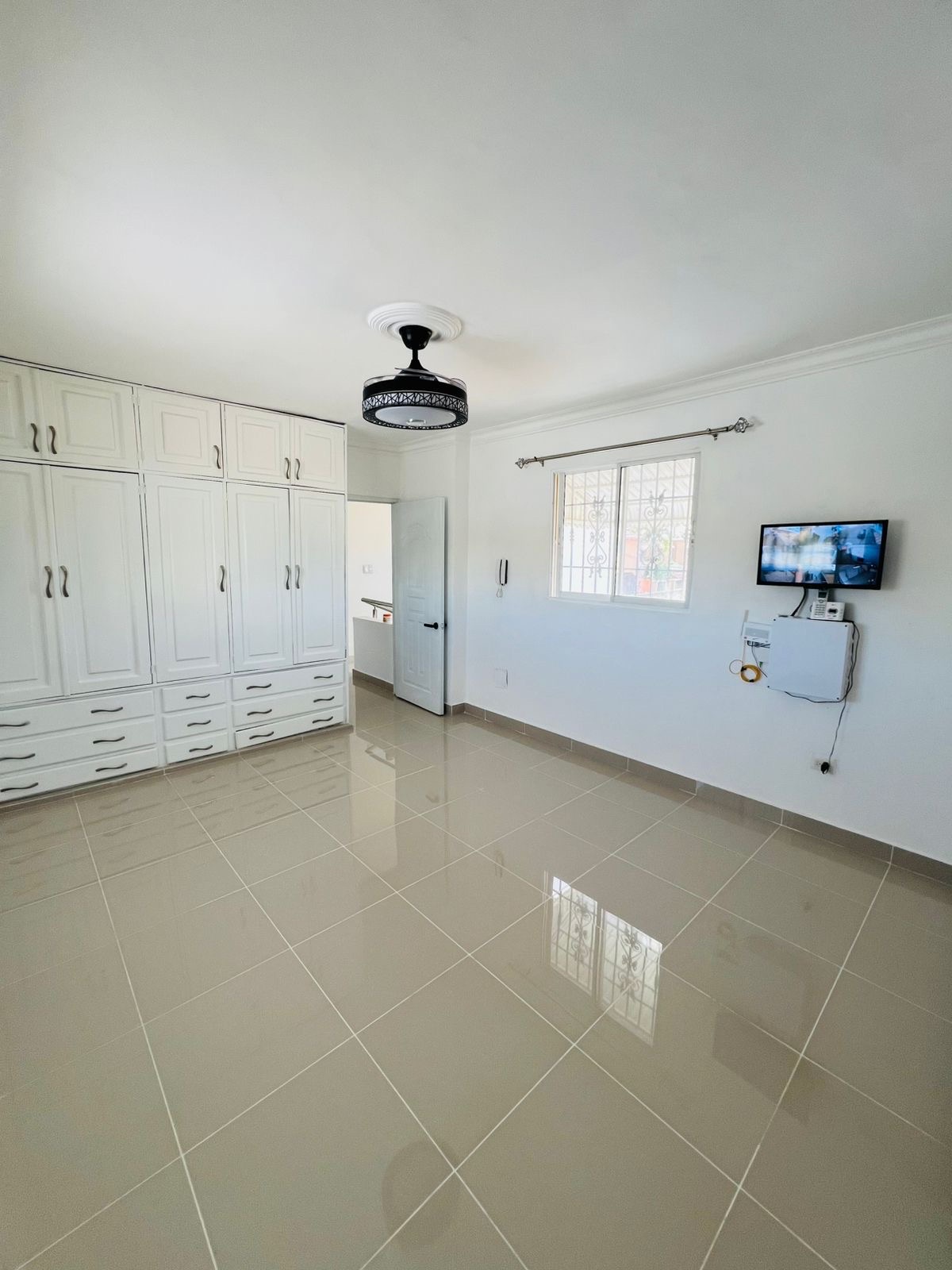 apartamentos - Casa en venta próximo a la Charles 4