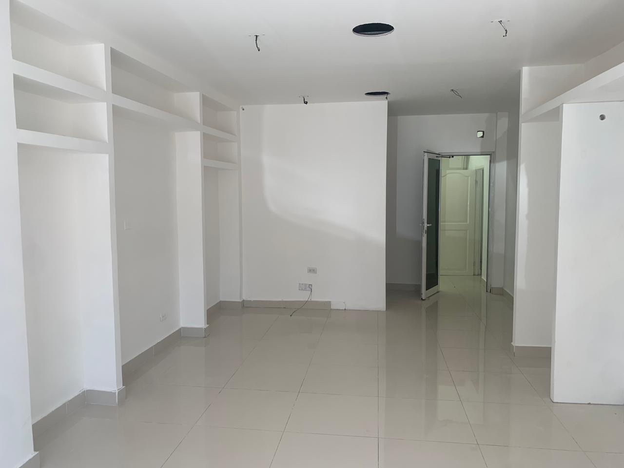 oficinas y locales comerciales - local primer nivel evaristo 1