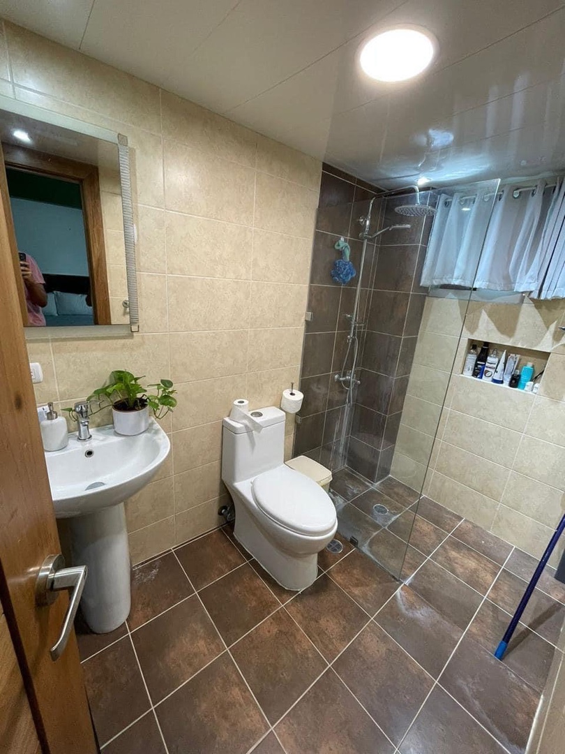 apartamentos - Vendo piso 6 Evaristo morales dos habitaciones 2.5 baños dos parqueos balcón  7