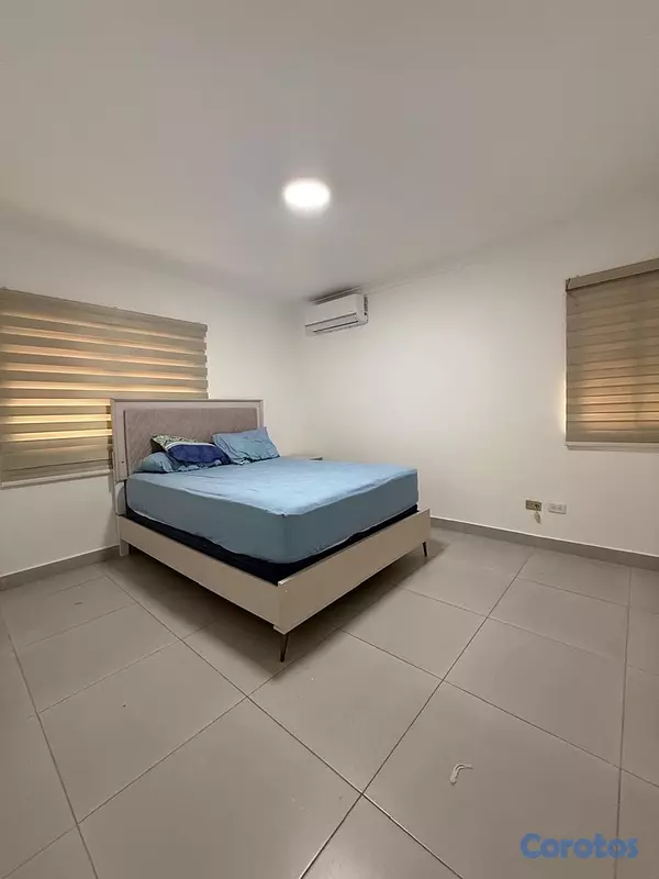 apartamentos - vendo en el millón piso 4 dos habitaciones dos baños parqueo balcón servicio  8