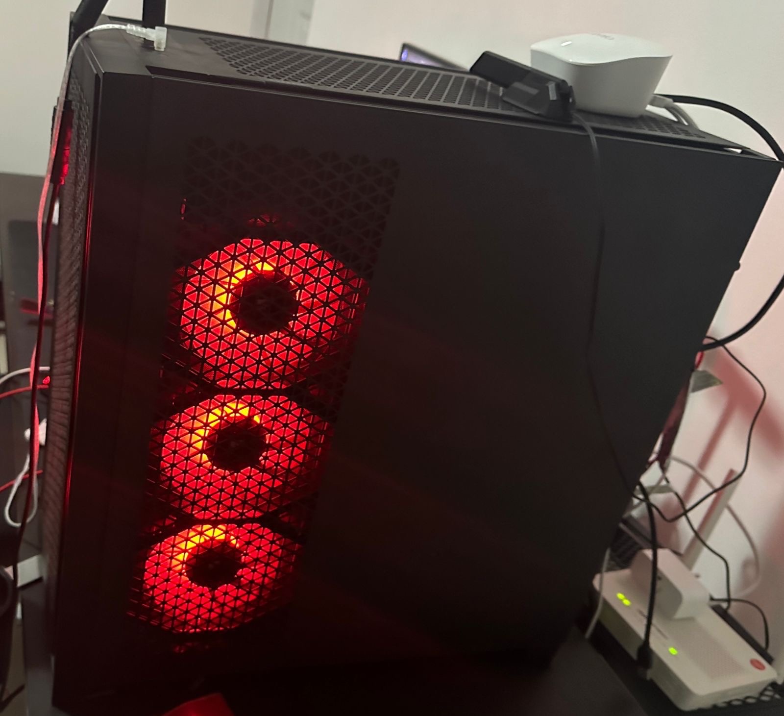 computadoras y laptops - Se vende PC Gamer armada en Junio 2024 2