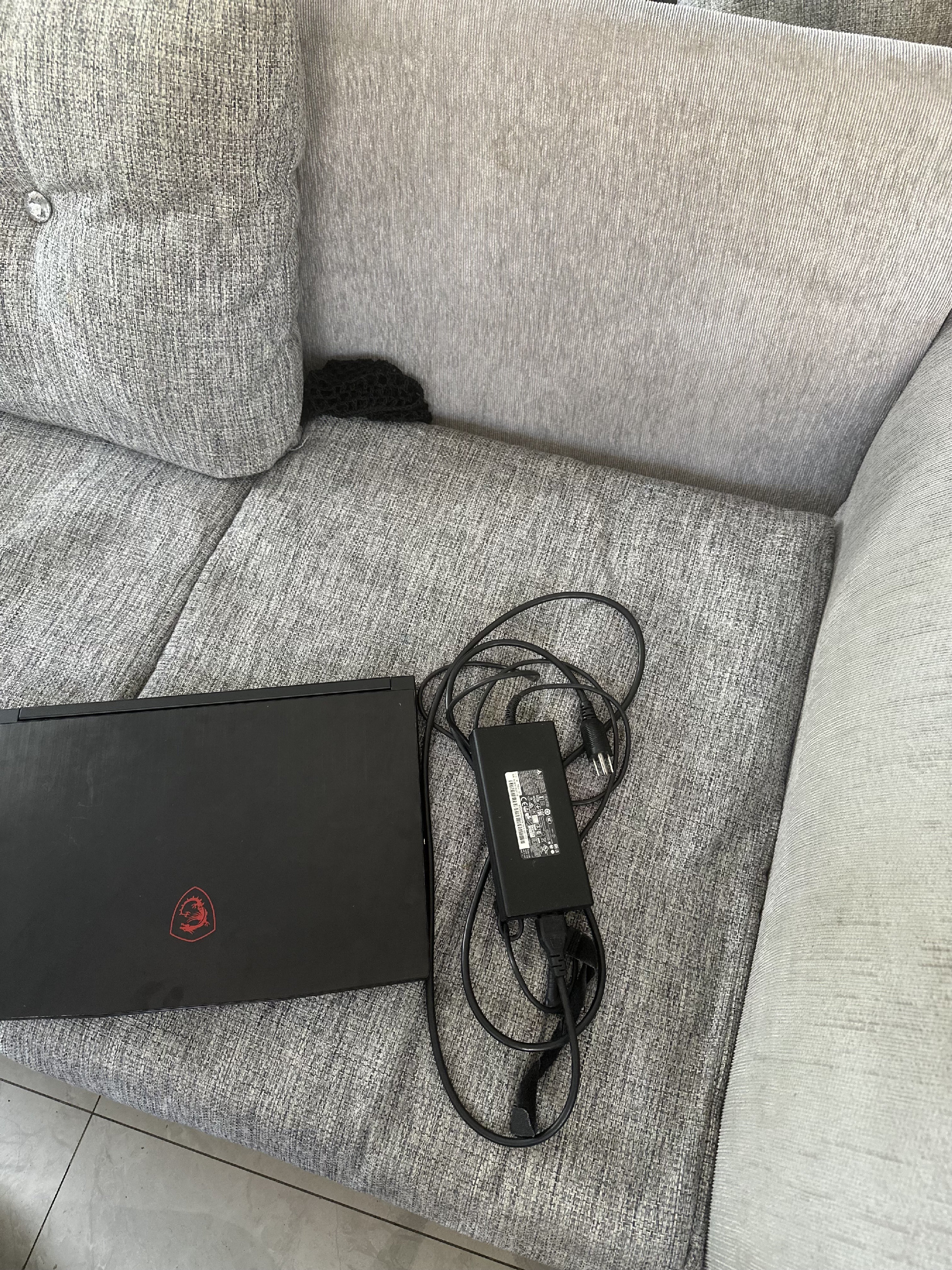consolas y videojuegos - Vendo laptop MSI GF65 Thin 10UE en excelente estado. Potente y ligera!!! 3