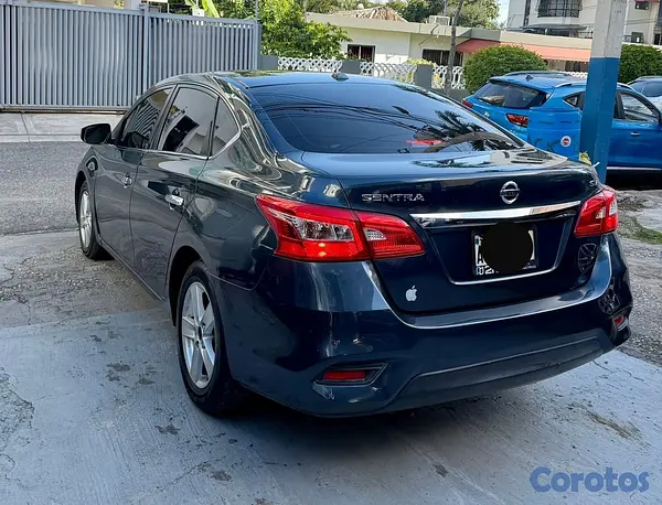 carros - Nissan Sentra SV  2016 6