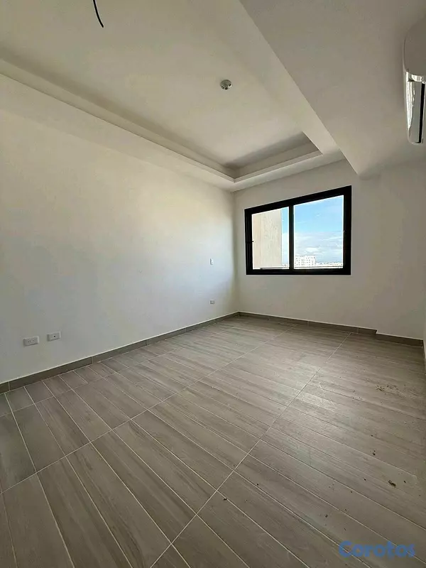 apartamentos - Alquiler de Apartamento en Evaristo Morales con Línea Blanca 9