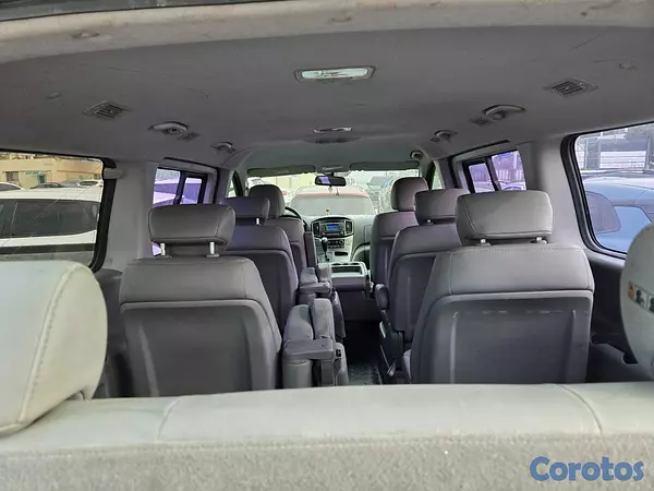 otros vehiculos - HYUNDAI GRAND STAREX 2021 GRIS 6