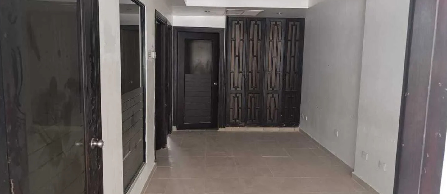 oficinas y locales comerciales - Local 2do piso 300 mts en Naco  para call center  4