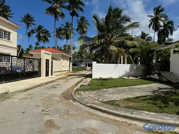 solares y terrenos - Se Vende Solar en Las Terrenas, segunda línea de p 10