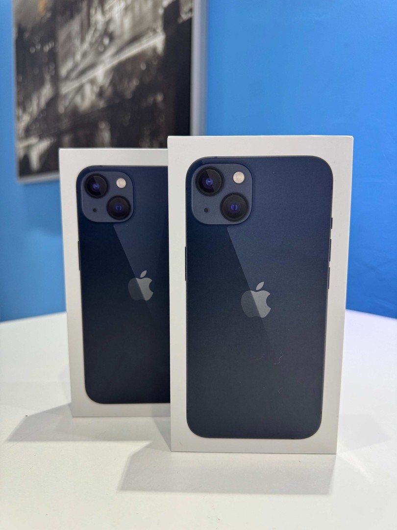celulares y tabletas - iPhone 13 128GB Nuevos Sellados, Desbloqueados de Fábrica, RD$ 43,500 NEG|TIENDA