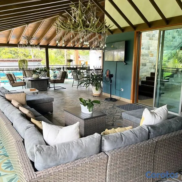 casas vacacionales y villas - Villa al paso de Golf de Jarabacoa  9