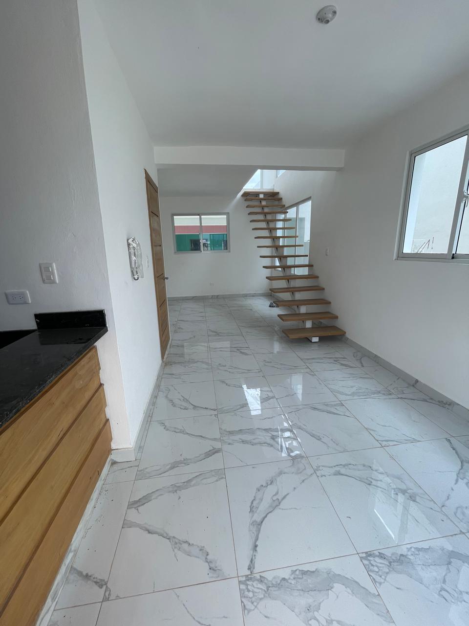 apartamentos - CASAS DE 2 NIVELES COMPLEJO CERRADO 1426 7