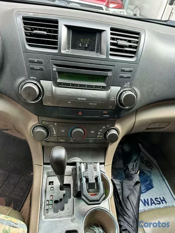 jeepetas y camionetas - TOYOTA HIGHLANDER 2008 3